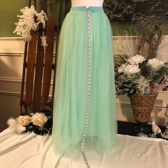 Maxi Tulle skirt - Picture 2 of 3